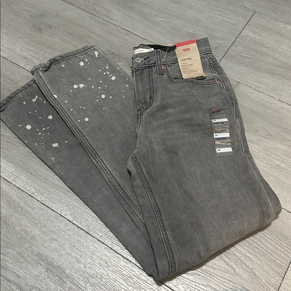Levi's Denim - NWT Free People LEVI'S Low Pro Straight Loose Fit Jeans 90's Women's 24